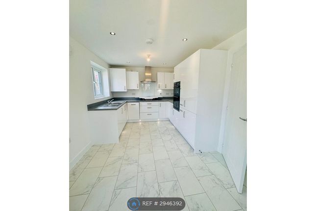 Blakehill Drive, Innsworth, Gloucester photo 3