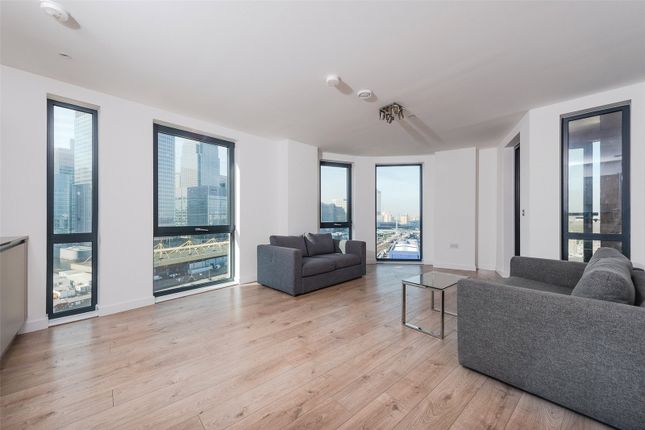 Flat for sale in Roosevelt Tower, 18 Williamsburg Plaza, Canary Wharf