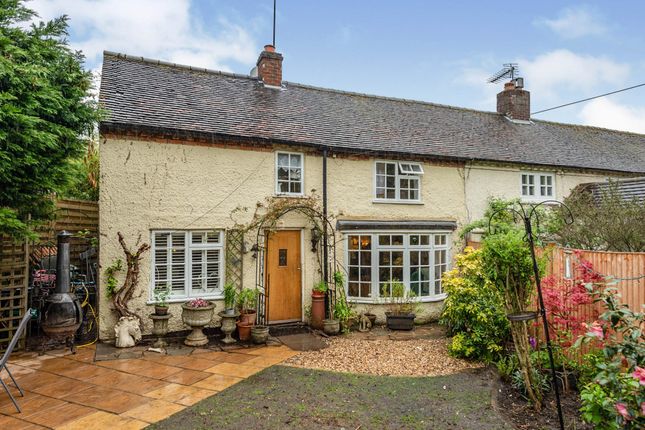 Thumbnail Cottage for sale in Long Lane, Bovingdon, Hemel Hempstead