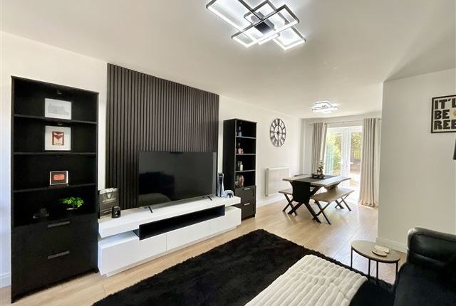 6, Carlton Way Treeton, Rotherham photo 2