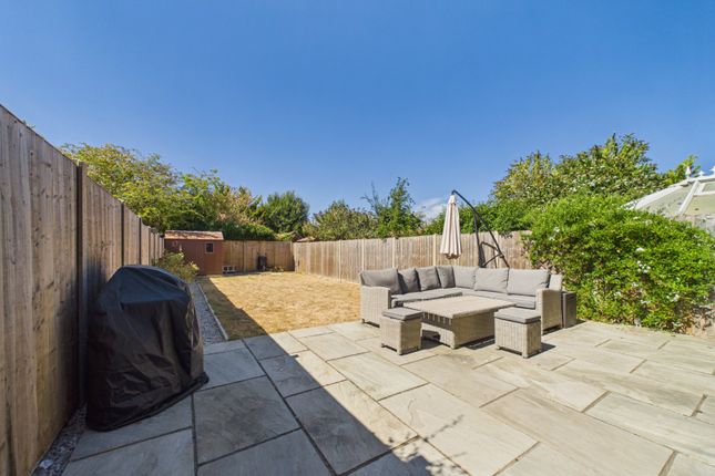 71, Winchgrove Road, Bracknell photo 4