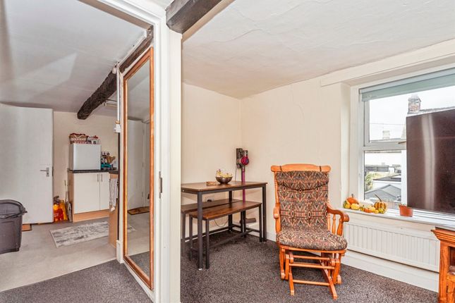 44-46, London Road, Calne photo 4