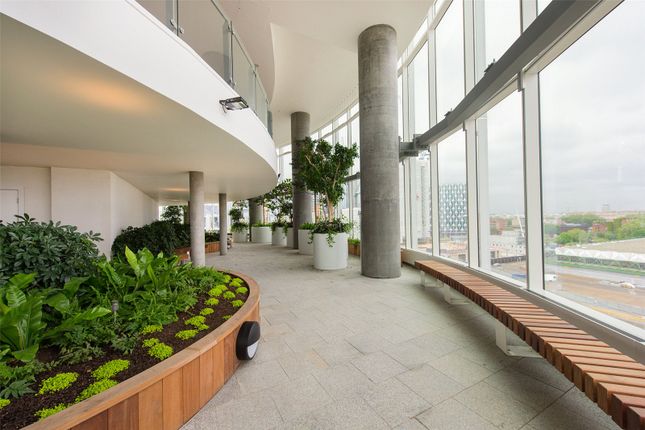 1003, Sky Gardens, 155 Wandsworth Road photo 4