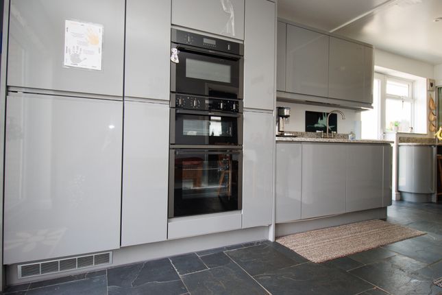 20, Plane Tree Way, Filey photo 3