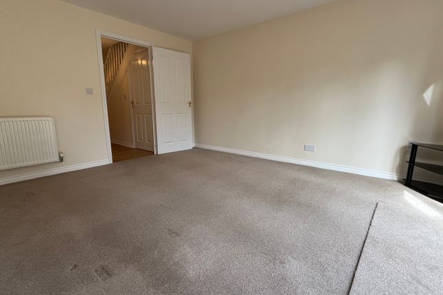 Town house to rent in Huxley Court, Stratford-Upon-Avon