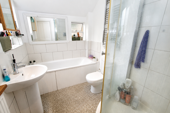 65 Black Griffin Lane, Canterbury photo 5