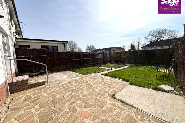 35, Brangwyn Avenue, Cwmbran photo 2