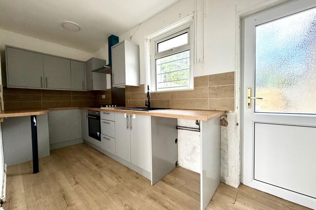 48, Vachell Road, Cardiff photo 2