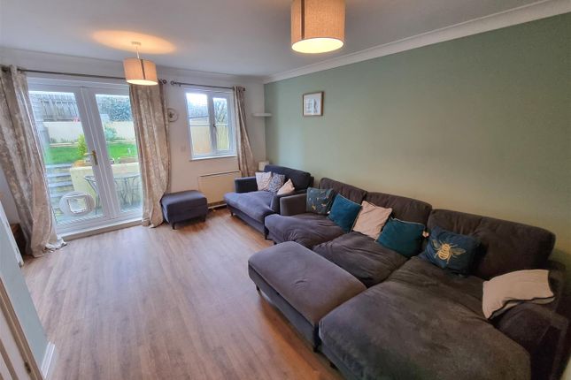 8C, Bury Close, Launceston photo 2