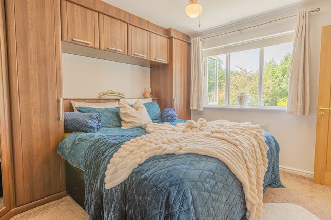 24, Edney View, Newport photo 4