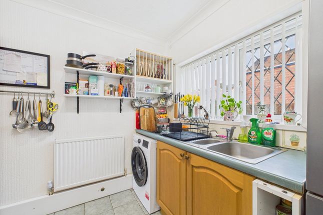 46 Greenway Street, Llanelli photo 3