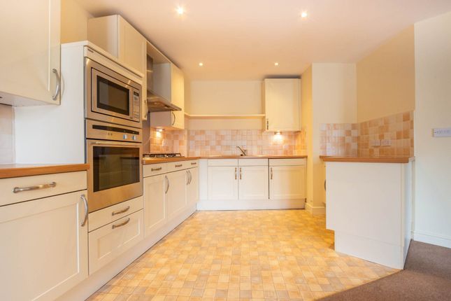 43 Kirkstone Close, Kendal photo 3