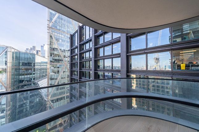 Flat for sale in Principal Tower, London