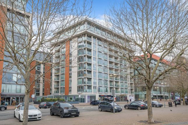 Thumbnail Flat to rent in The Oxygen, Royal Docks, London