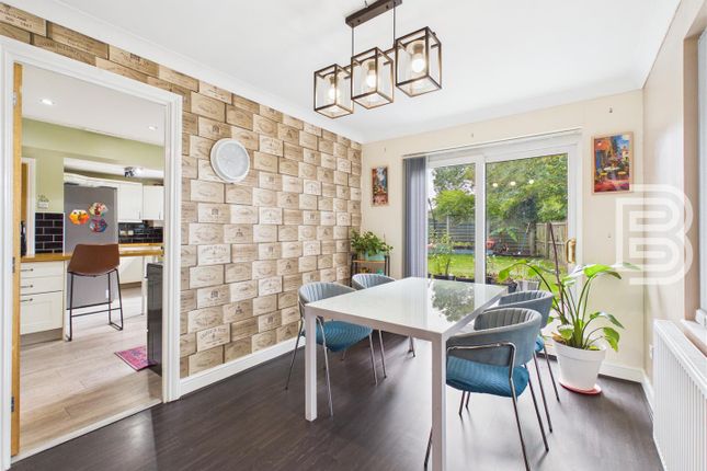 2, Sorrel Drive, Rugby photo 4