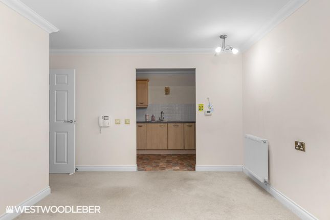 17 Esdaile Hall, Esdaile Lane, Hoddesdon photo 3