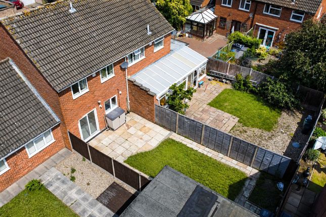 60 Brackenfield Way, Leicester photo 4