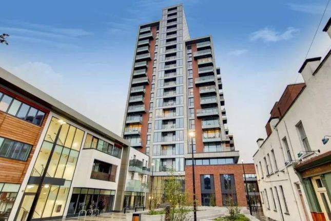Flat to rent in Kitson House, Lime Quarter, Bow
