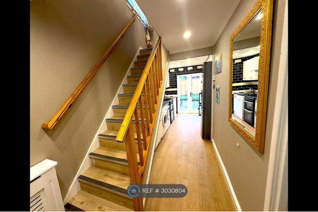 Gracemount Avenue, Edinburgh photo 4