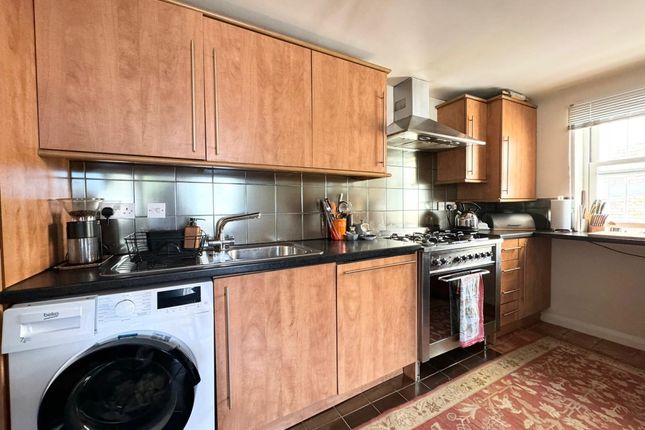 Flat 4, 240, Amhurst Road, Hackney photo 5