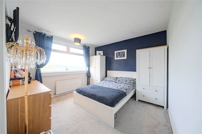 Summerfield Drive, West Yorkshire photo 4