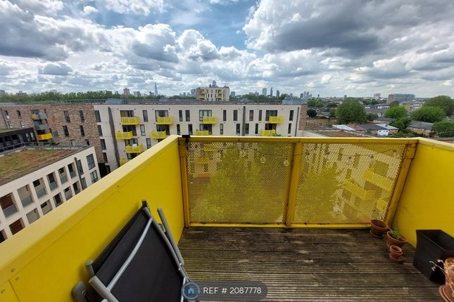 Thumbnail Flat to rent in Sculpture House, London