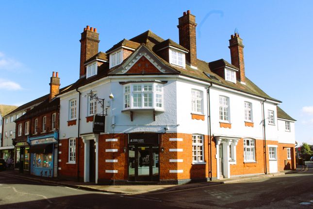Retail premises to let in The Corner Bar, High Street, Ingatestone, Essex