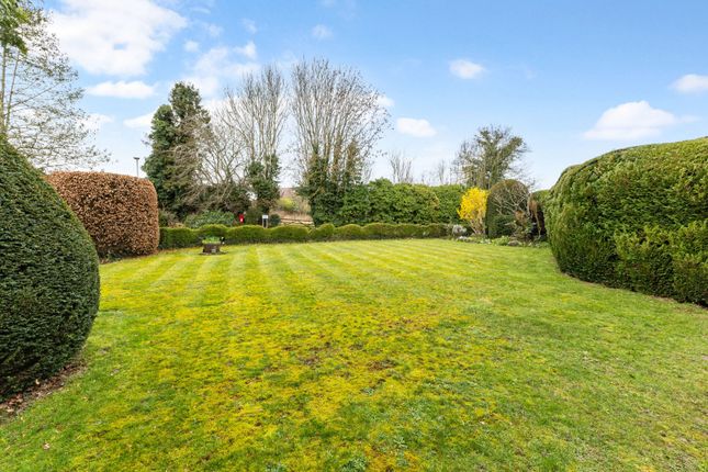 Leverstock, 1, Oakhurst Avenue, Hertfordshire photo 2