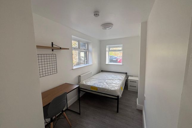 Bright And Spacious Double Bedroom Featuring Large...