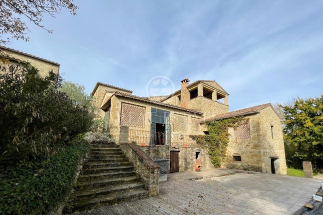 Thumbnail Villa for sale in Anghiari, Arezzo, Tuscany