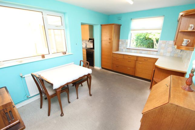 12, Gwendoline Drive, Leicester photo 4