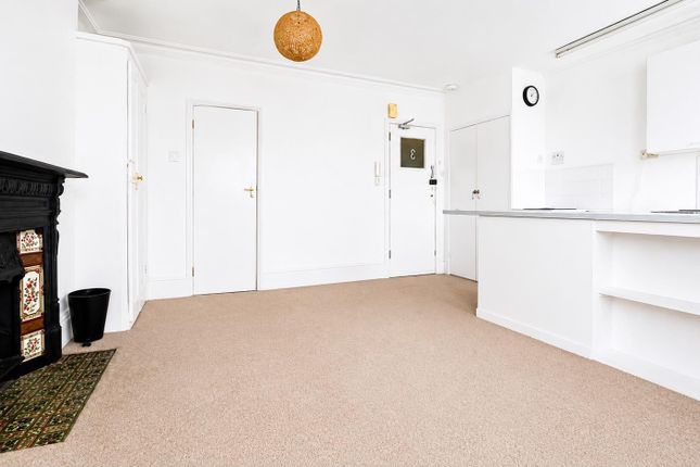 Flat 3, 25, Glebe Villas, Hove photo 3