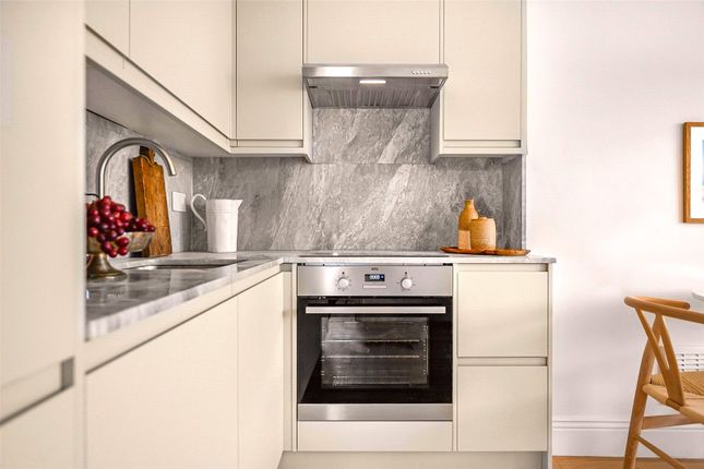 Flat 9, 26, Frognal, London photo 4
