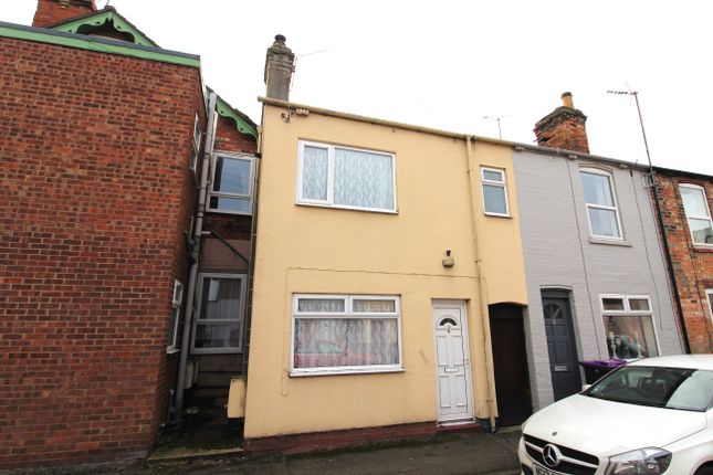 Thumbnail Terraced house for sale in Albany Street, Gainsborough, Lincolnshire