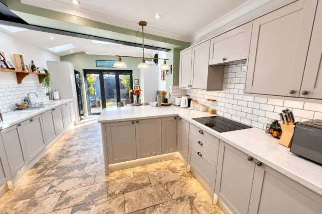 51, Kings Road, Gosport photo 2