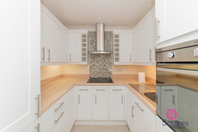 Flat 2, Homan Court, London photo 3