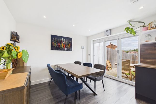 4 Sunshine Close, Nottingham photo 3