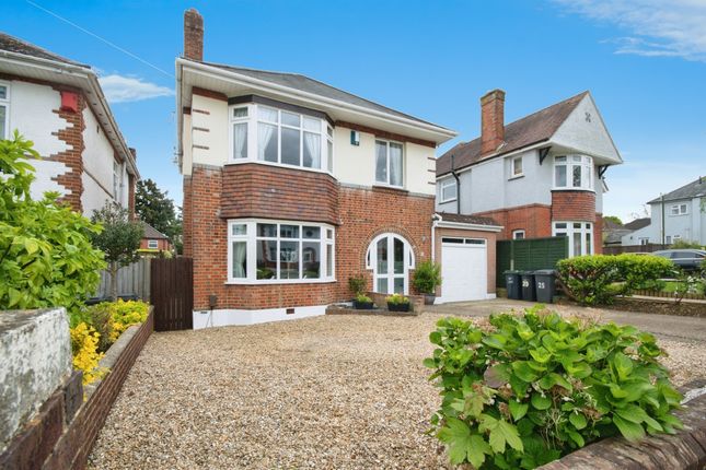 4-bed detached on 25, Pinewood Avenue, Bournemouth, £500,000