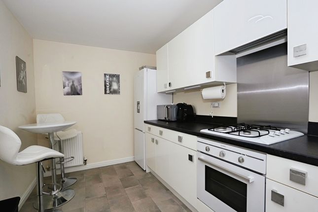 10, Kingwood Close, Barnsley photo 3