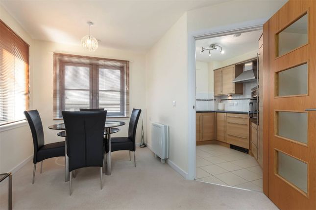 42 Templars Court, Linlithgow West Lothian photo 4