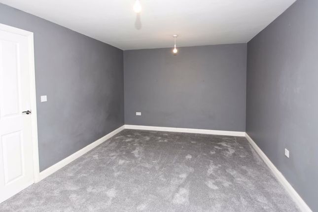 58, Wooding Drive, Telford photo 4