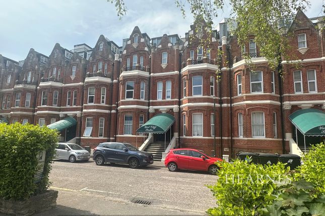 Studio flat on West Cliff Studios, Durley Gardens, Bournemouth, £95,000