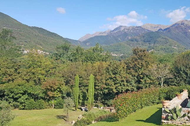 Detached house for sale in Massa-Carrara, Bagnone, Italy