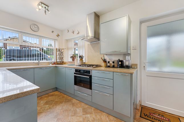 10 Ainsdale Drive, Darwen photo 2