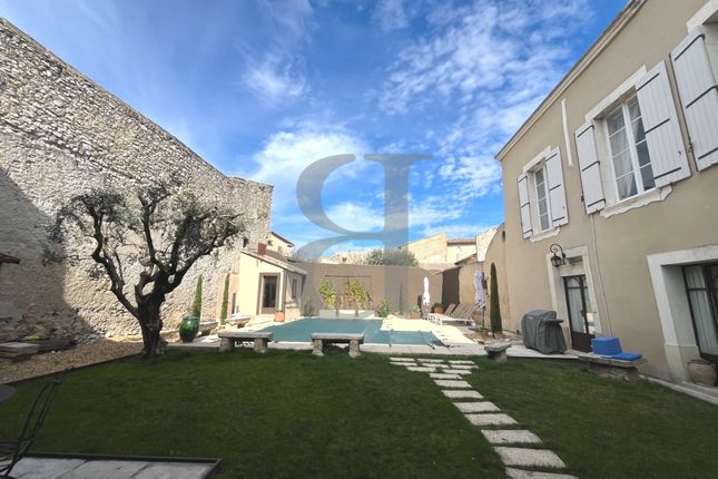 Thumbnail Property for sale in L'isle-Sur-La-Sorgue, Provence-Alpes-Cote D'azur, 84800, France