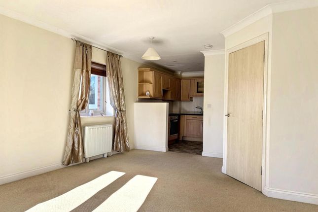 10 Rivermead Court, Rivermead Court, Wakefield photo 2