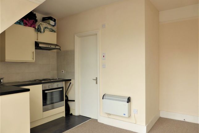 Flat 9, 7 York Avenue, Hove photo 4