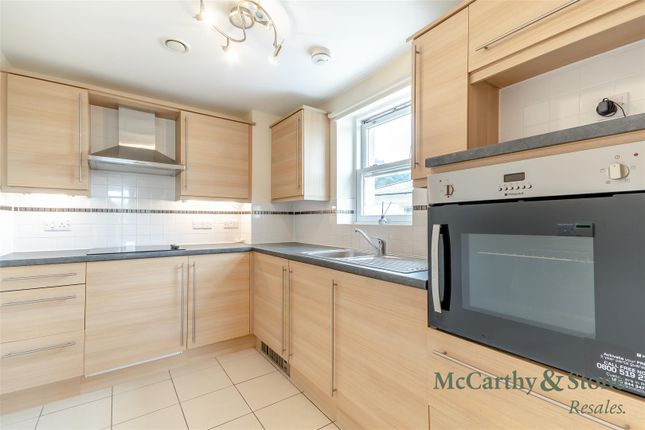 43 Cartwright Court, Victoria Road, Malvern photo 4