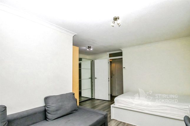 12, Harvey Lodge, Guildford photo 4