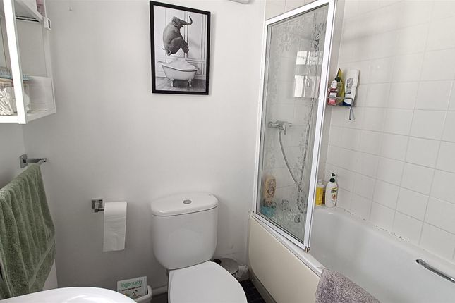 Flat 11, Heron House, Albert Road, Southsea photo 4